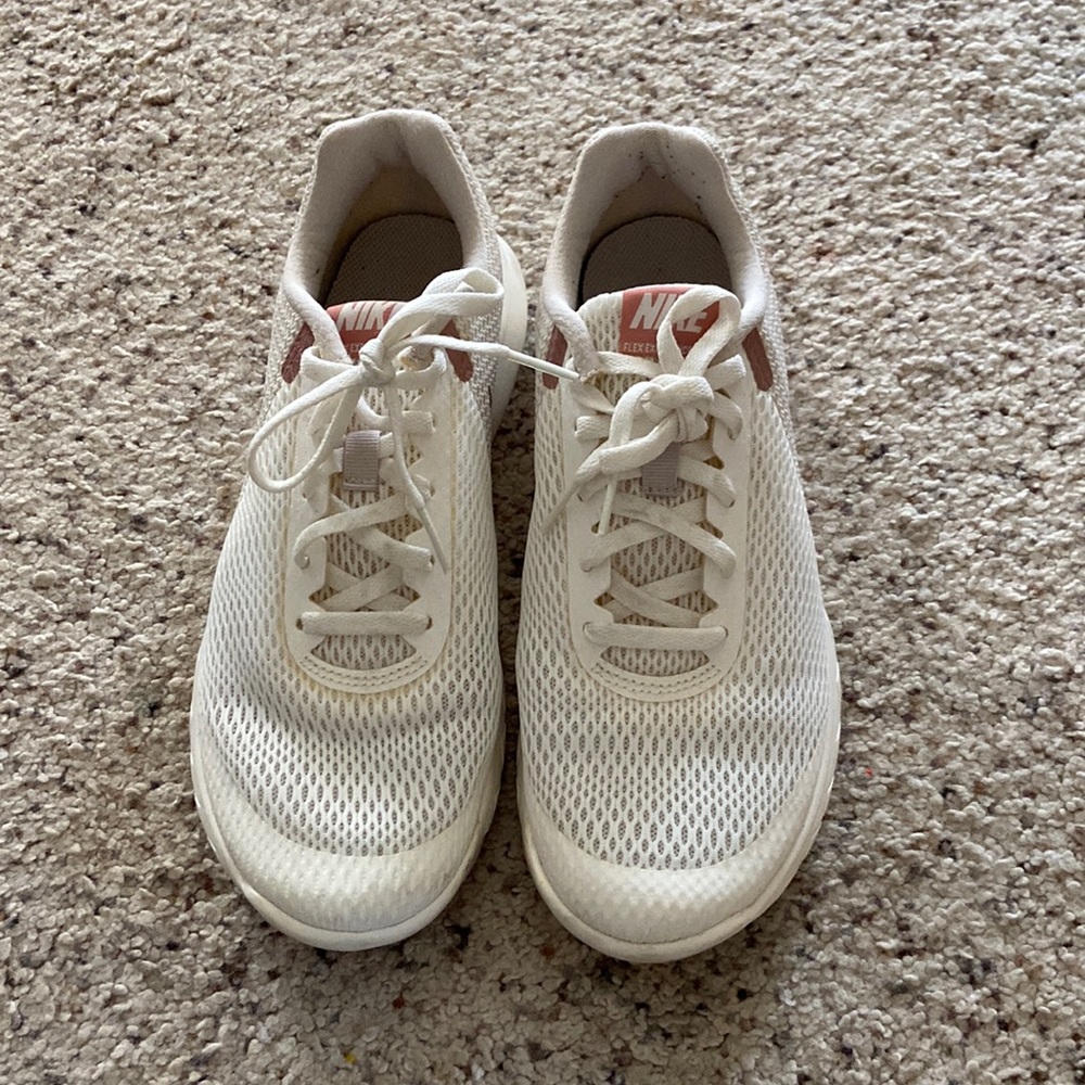Womens Nike Flex RN 6 - Size 8 - worn once